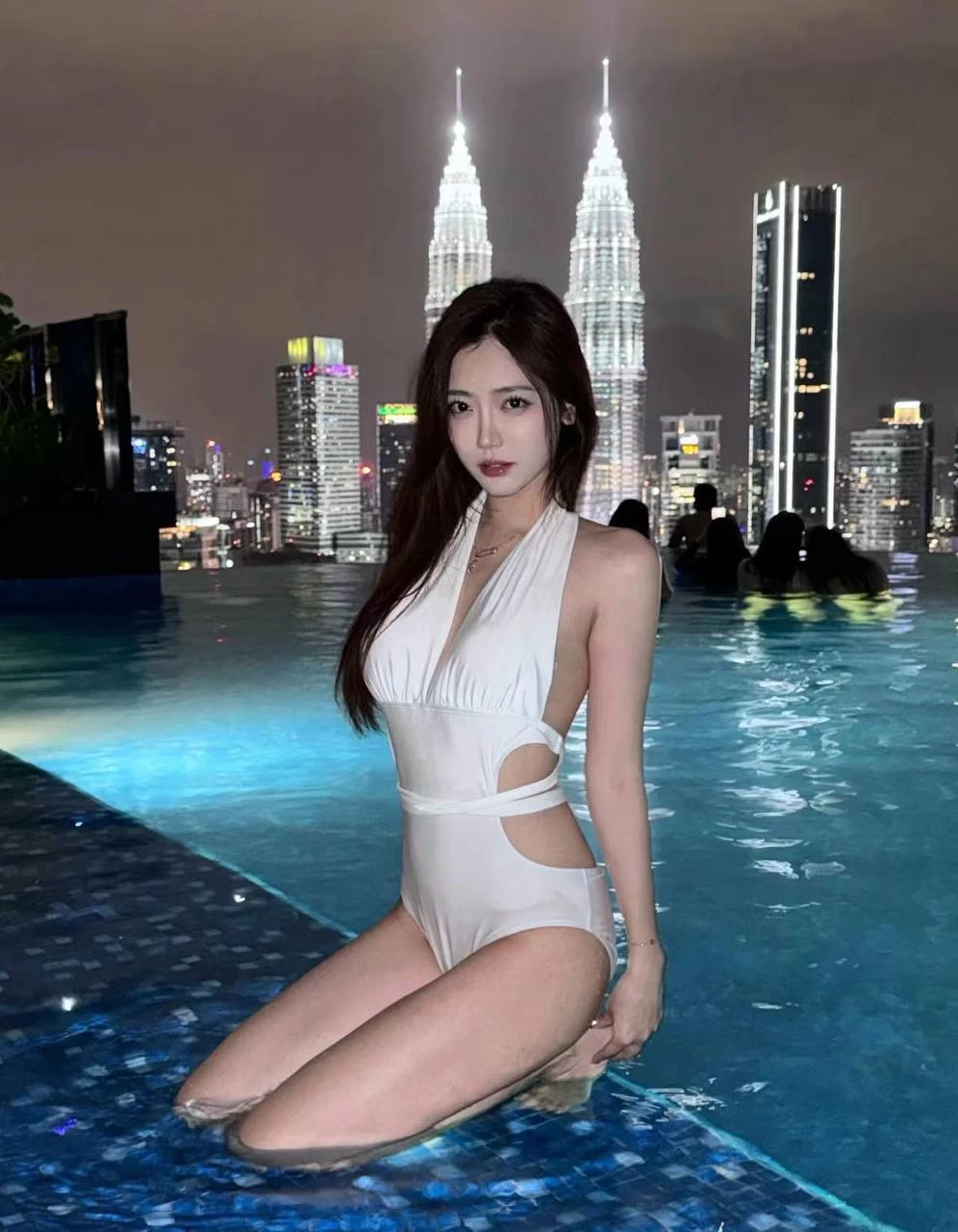 高端外围工作室_高端外围商务是什么意思的简单介绍