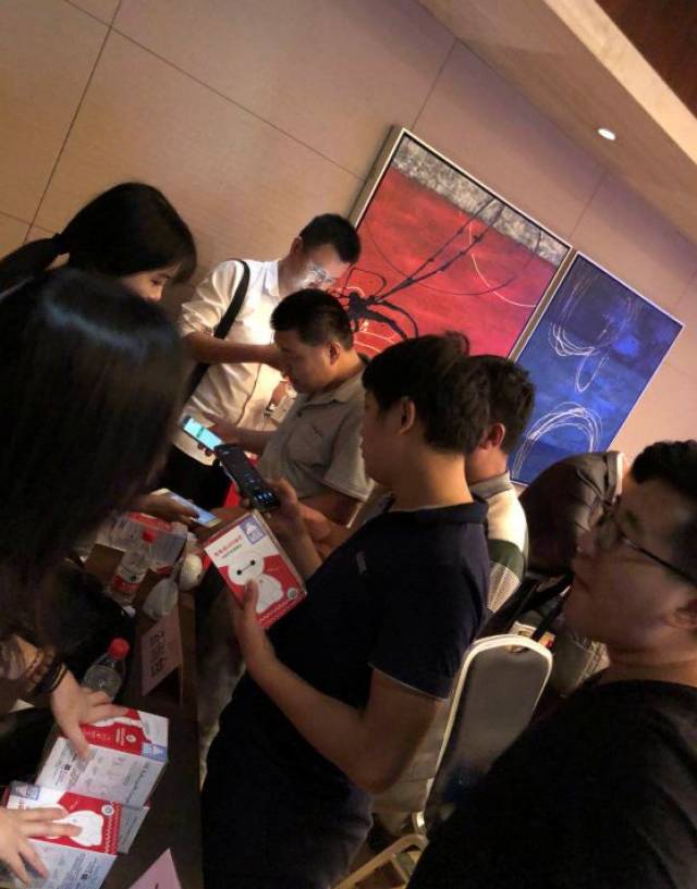 金主中介联系方式_找金主需要哪些条件