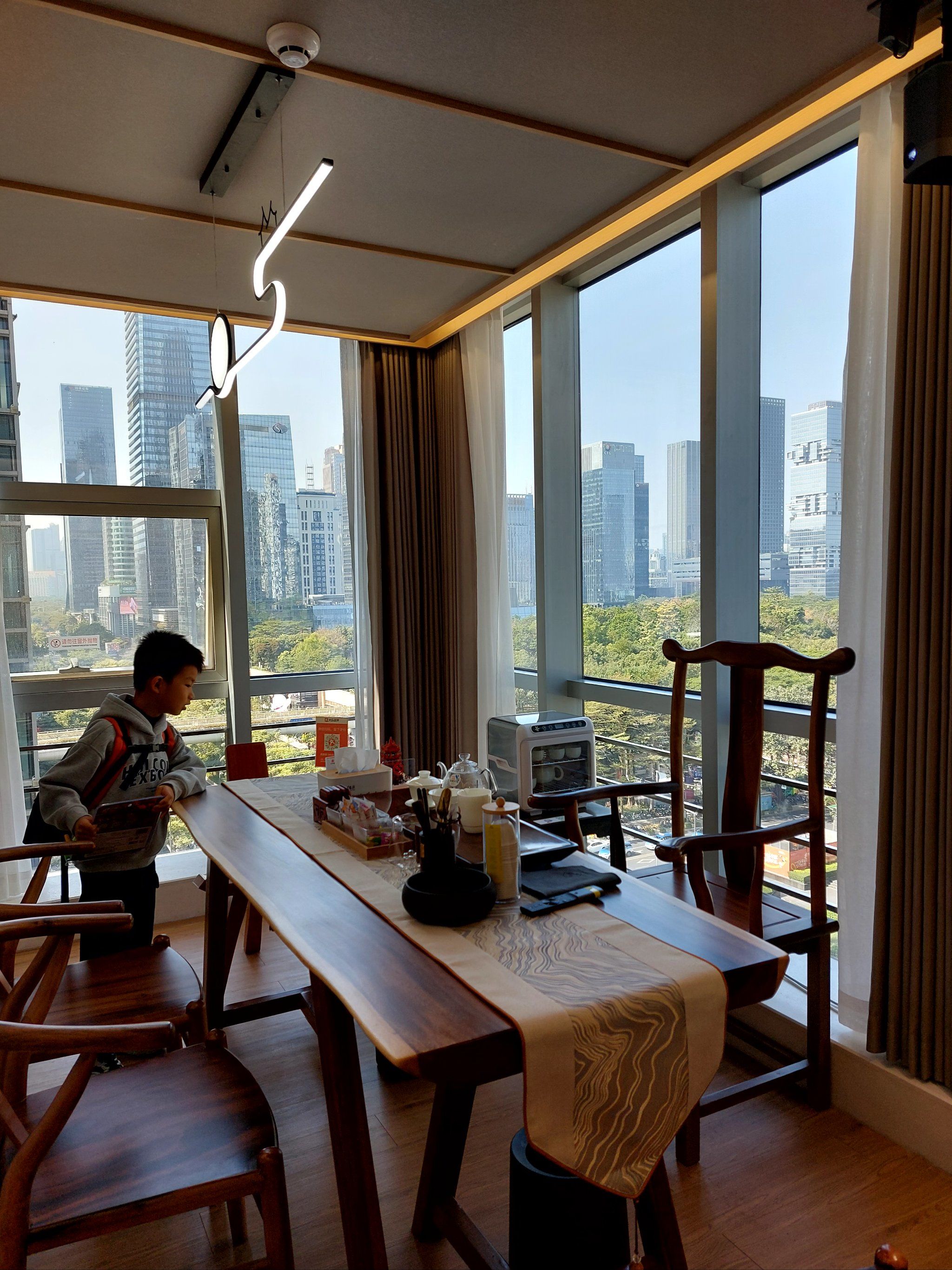 深圳修车品茶_深圳哪里有修车女?